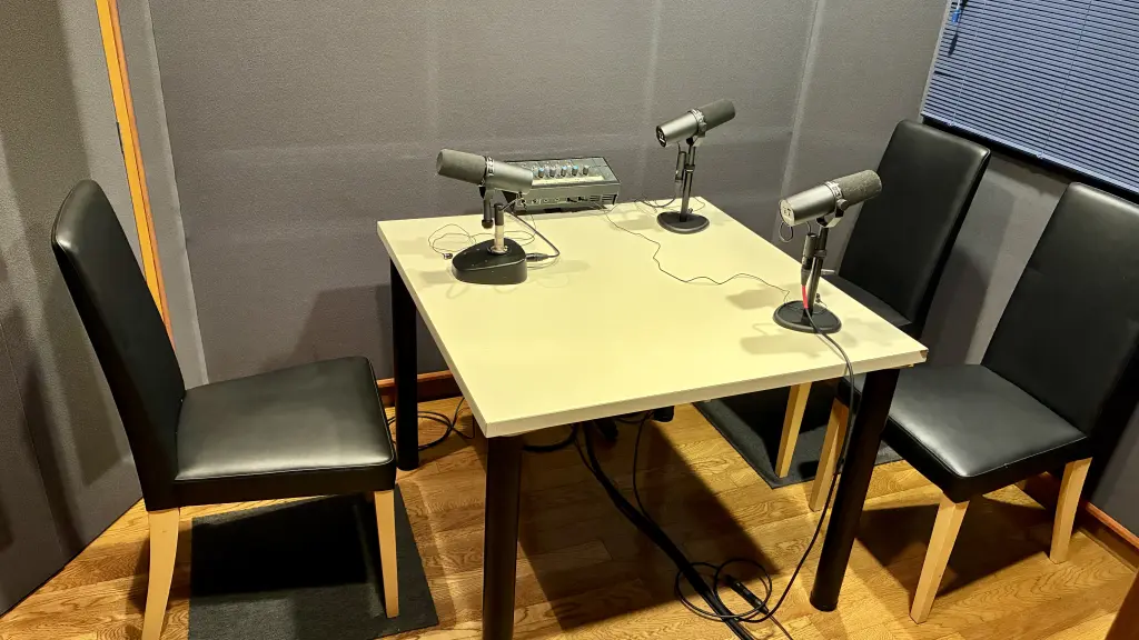 Gold Rush Studioのラジオ収録